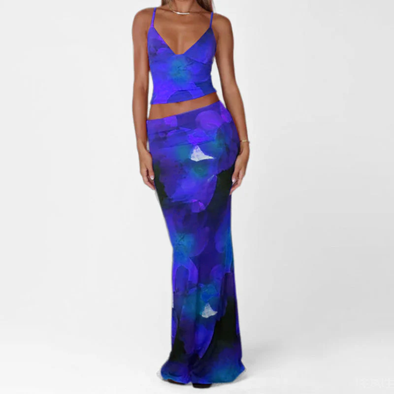 Ladies Set – Fitted Top with V-neck – Spaghetti Straps – Maxi Skirt Elegant - Image 3