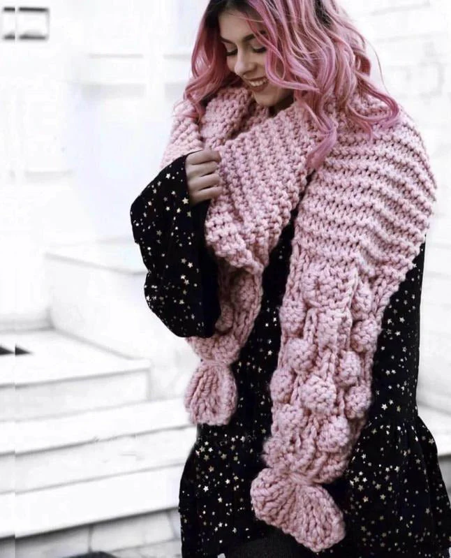 Women's Scarf – Oversized Knit – Wool Mix – Cable Pattern – Textured Look - Image 2