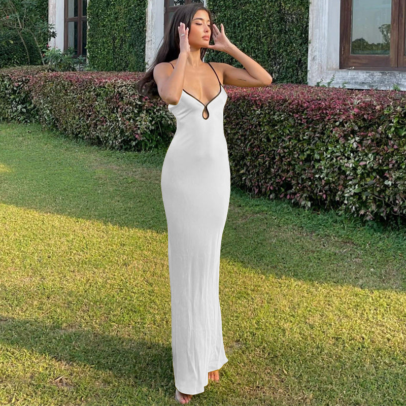 Ladies Slipdress – Luxurious Shiny Fabric – Slim Fit – Spaghetti Straps – Backless Design - Image 4