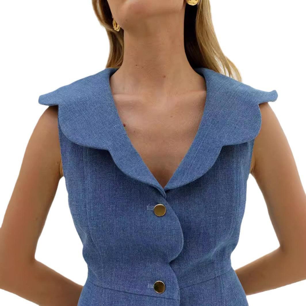 Women's Denim Dress – Tailored Fit – Sleeveless – With Collar and Button Closure - Image 7