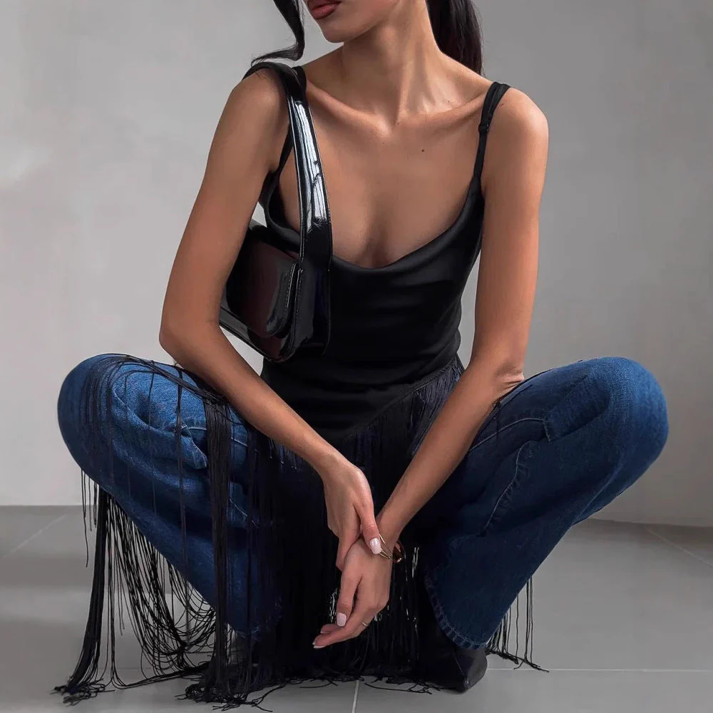 Ladies Top Without Sleeves – Slim Fit – Deep V-Neck – Luxurious Sheen – Draped Fringe - Image 3
