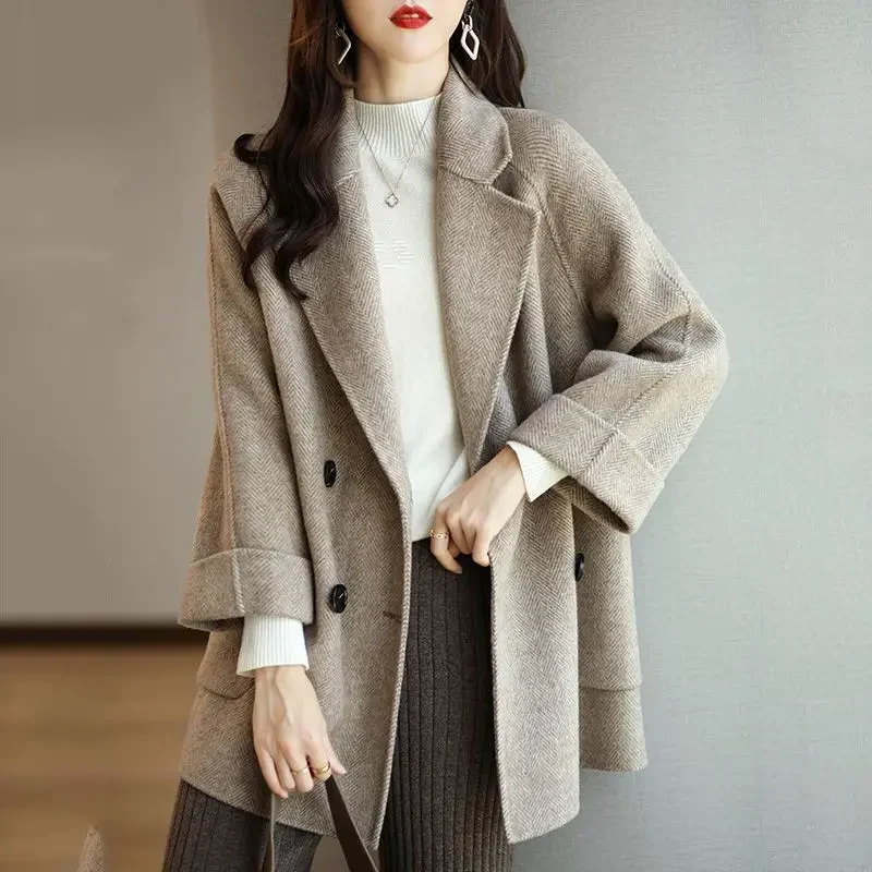 Women's trenchcoat – Slim fit – Wool – Double breasted – Elegant lapels – Side pockets - Image 3