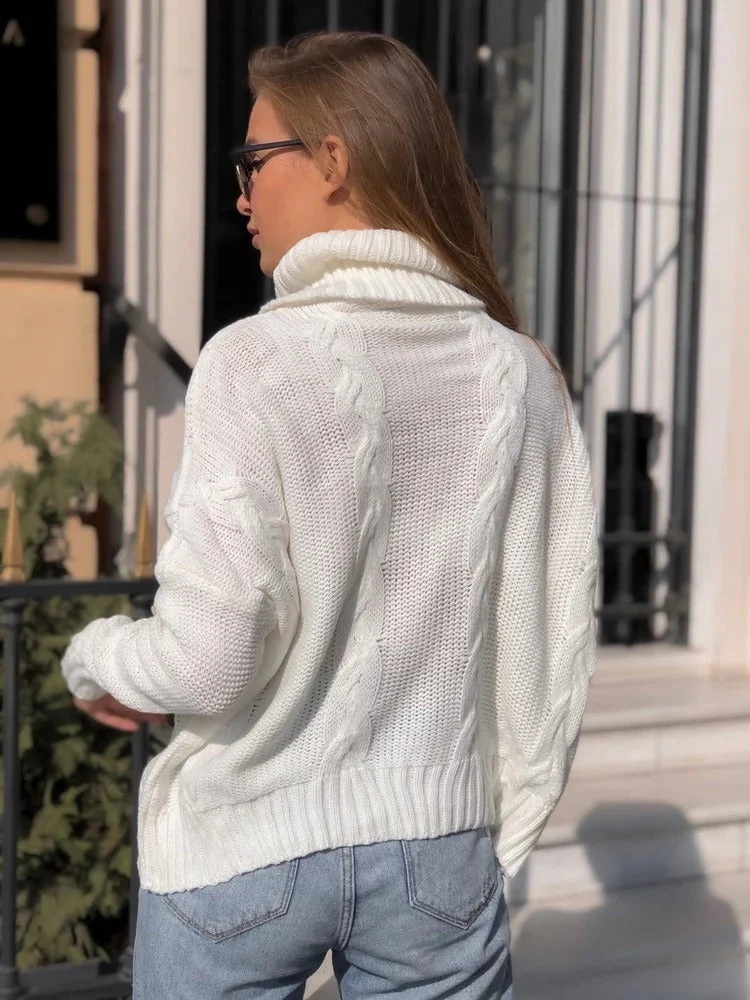 Women's Sweater – Chunky Turtleneck – Cable Knit – Relaxed Fit – Woolmix - Image 2