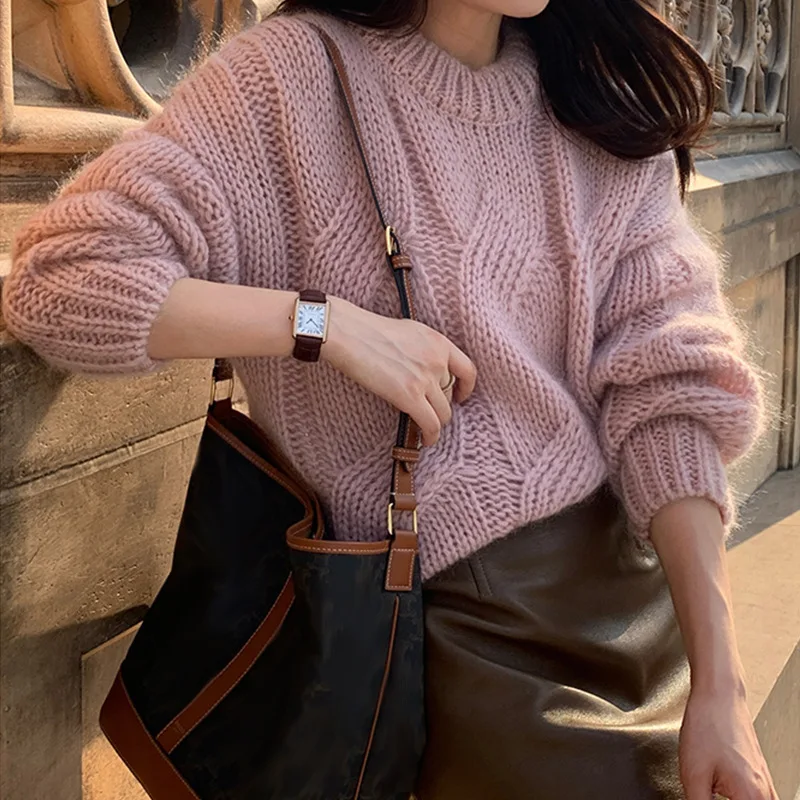 Women's Sweater – Oversized Fit – Wool – Cable Pattern – Long Sleeves – Round Neck - Image 3