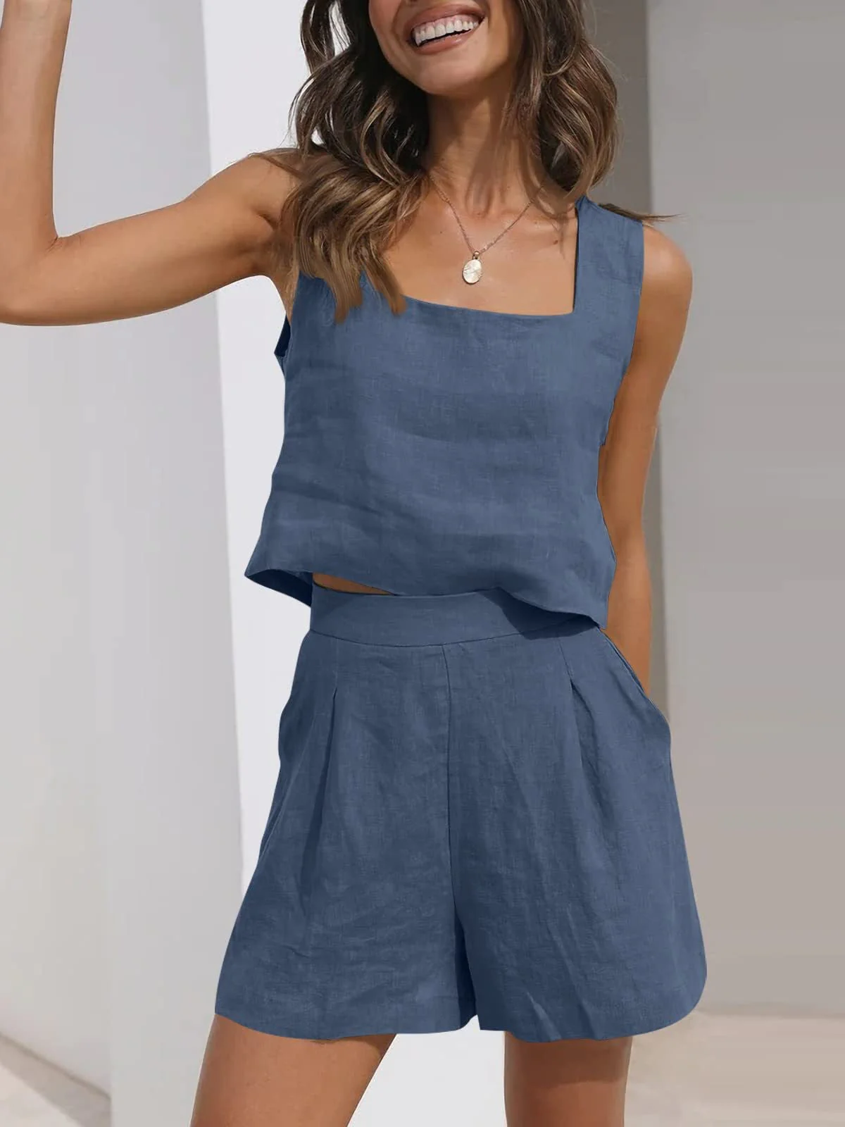 Women's Two-Piece Set – Breathable Material – Sleeveless Crop Top – Pleated Shorts - Image 4