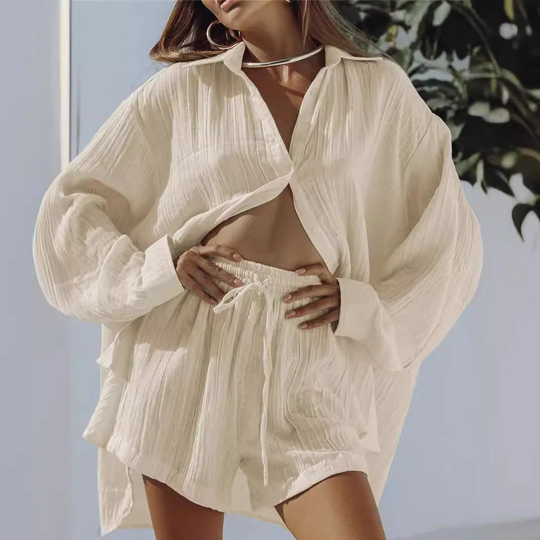 Ladies Two-Piece Set – Oversized Shirt with Button Closure – Relaxed Shorts – Breathable Textile - Image 4
