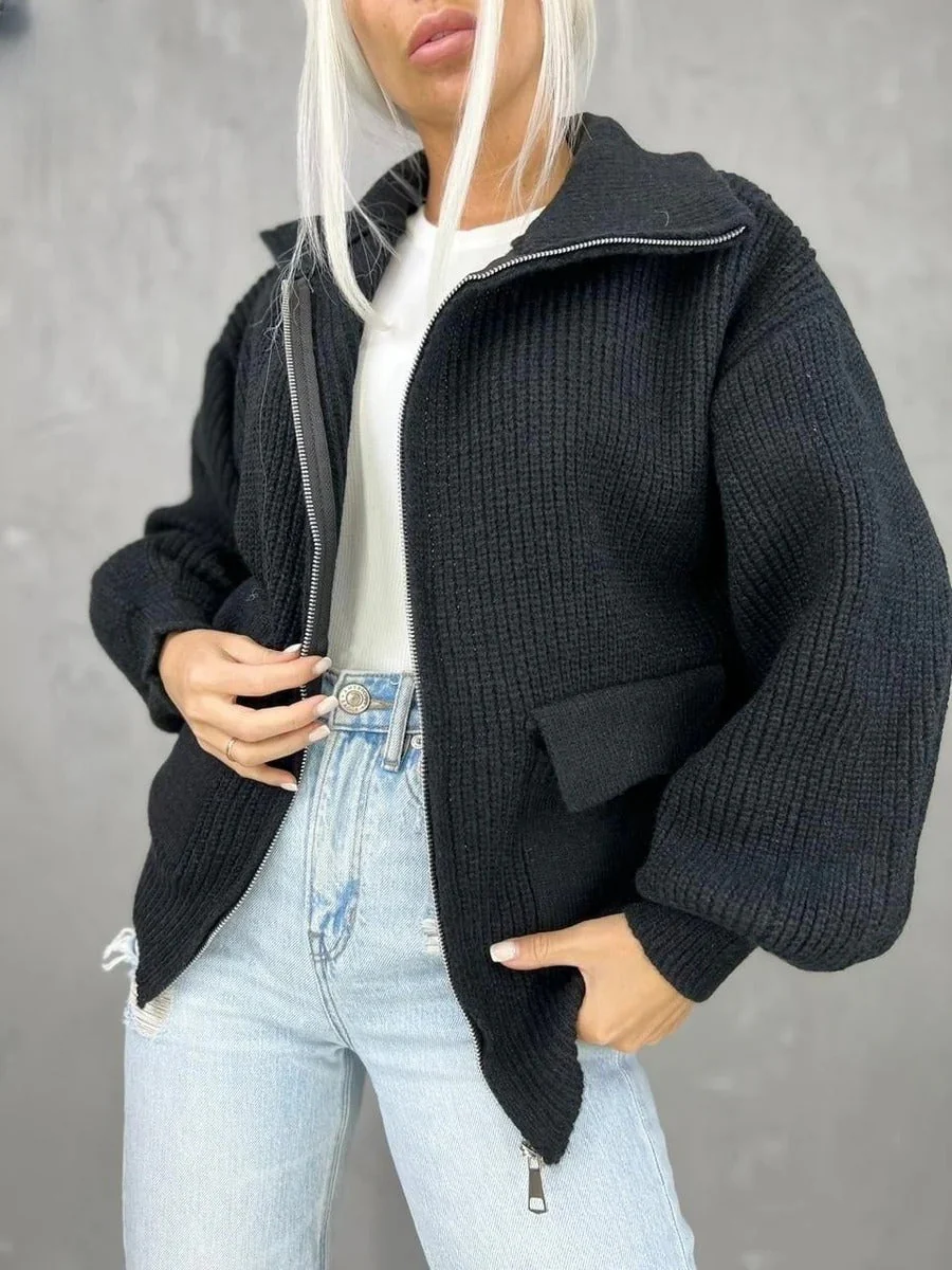 Women's Cardigan – Relaxed Fit – Knitted Wool – Zip Closure – Ribbed Texture – Flap Pockets - Image 3