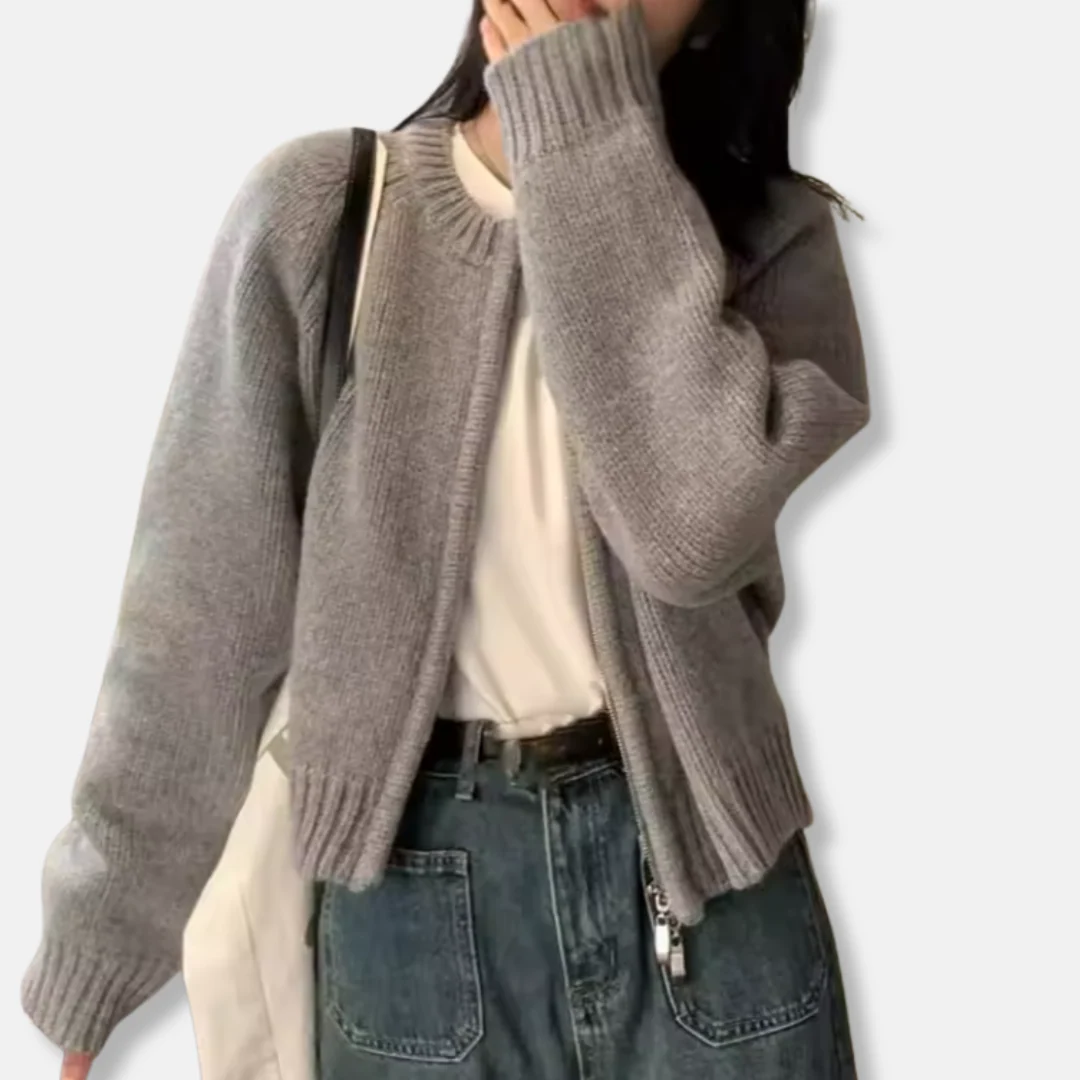 Women's Cardigan – Knitted Wool – Relaxed Fit – Cropped – Long Sleeves – Round Neckline - Image 5