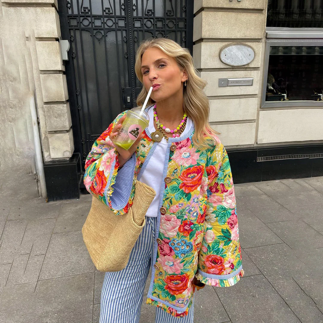 Elegant Ladies Blazer with Print - Image 5