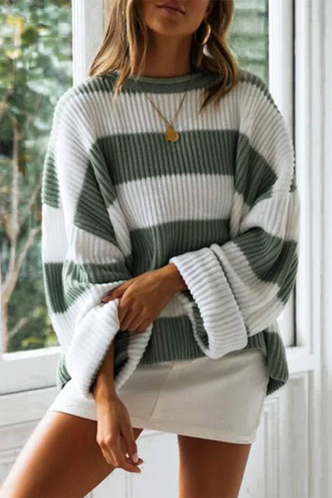 Women's Sweater – Oversized Fit – Ribbed Knit – Long Sleeves – Crewneck Casual Style