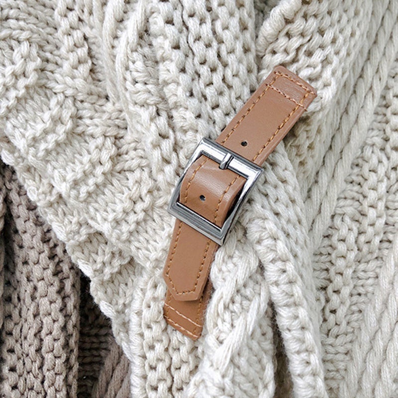 Triangle Knitted Scarf with Buckle - Image 10