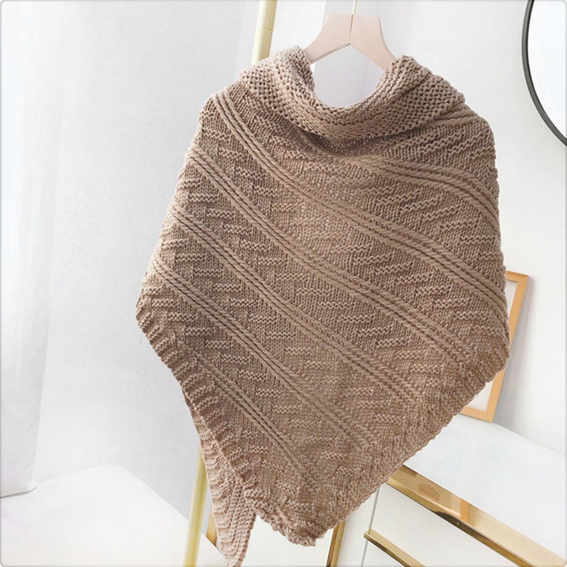 Triangle Knitted Scarf with Buckle - Image 15