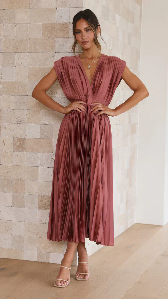 Elegant Pleated Midi Dress with Open Back - Image 26