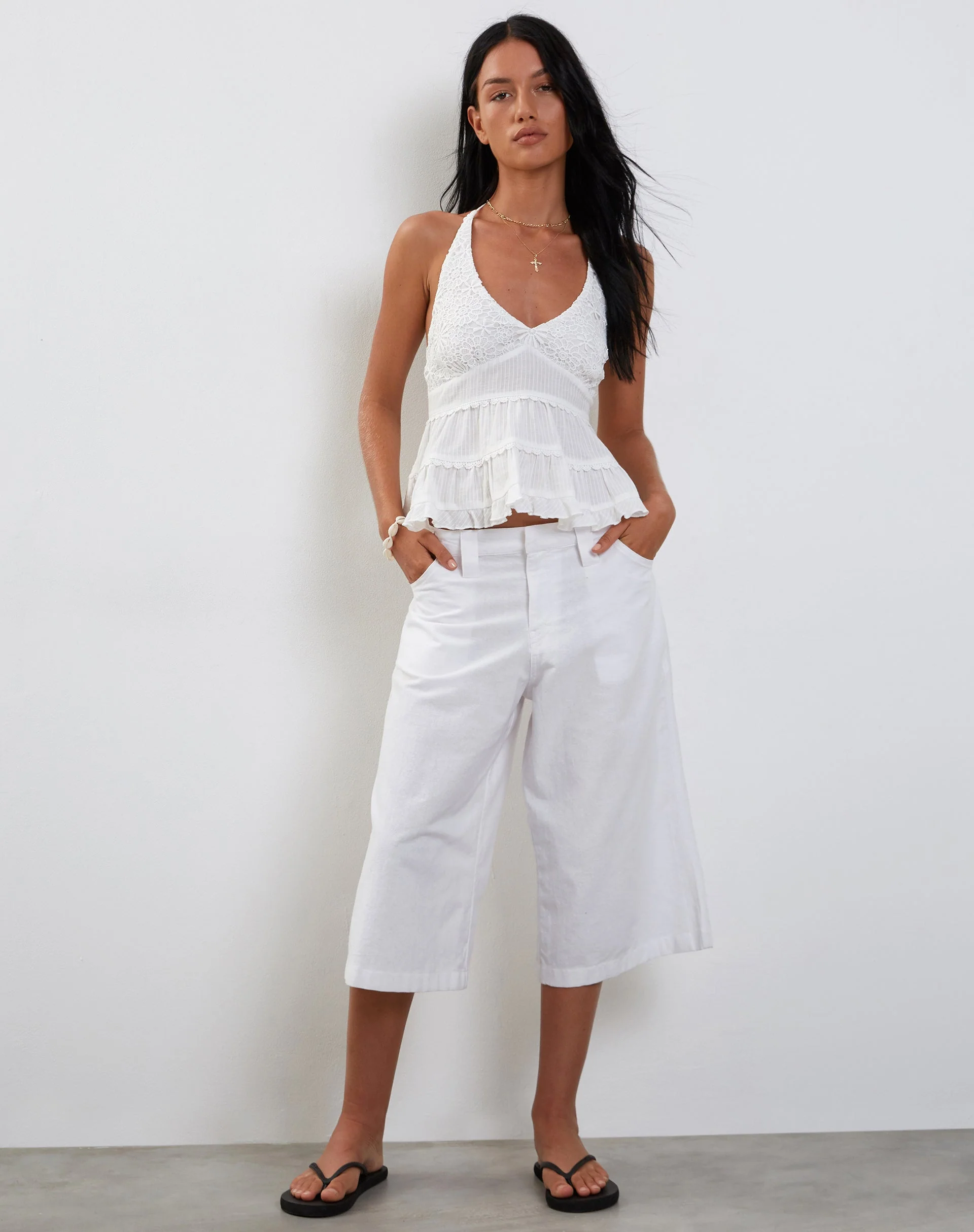 Elisiana - Romantic haltertop with lace details - Image 3