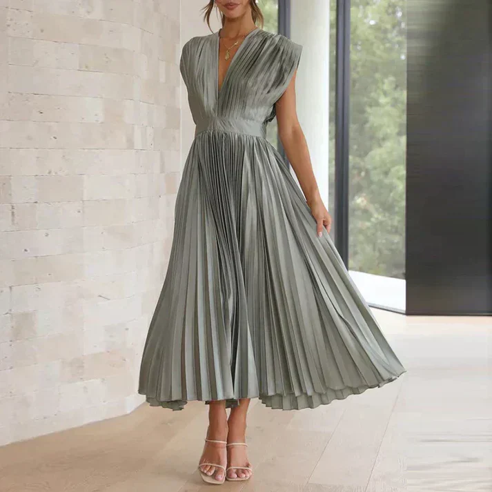 Esther - Maxi-dress with V-neck and pleats - Image 3