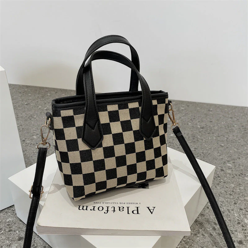 Ladies Handbag – Houndstooth Design – Adjustable Shoulder Strap – Stylish & Functional - Image 12