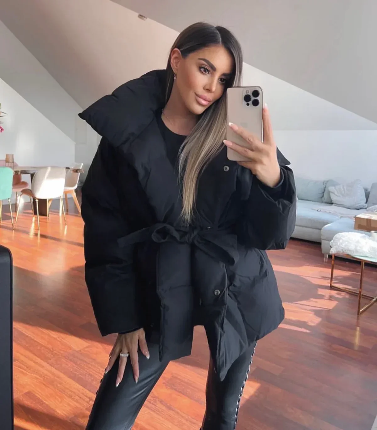 Women's Puffer Jacket - Quilted - Oversized Fit - With Waist Belt - High Collar - Image 3