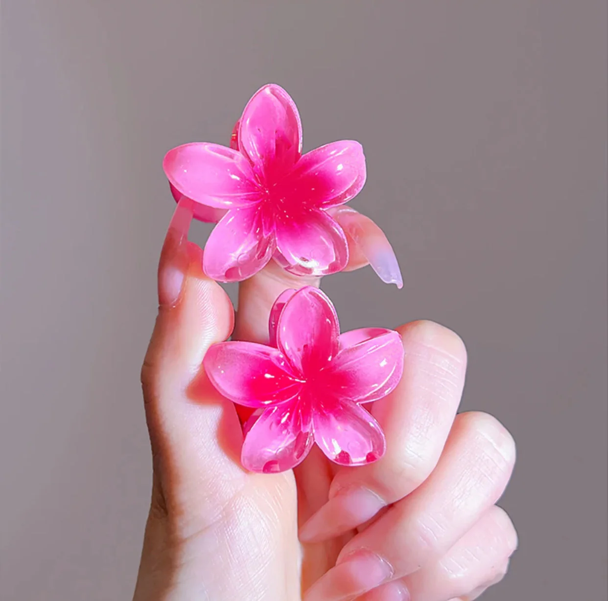 Ladies Hair Clip – Floral Design – Sturdy Closure – Fashionable Hair Accessory - Image 9