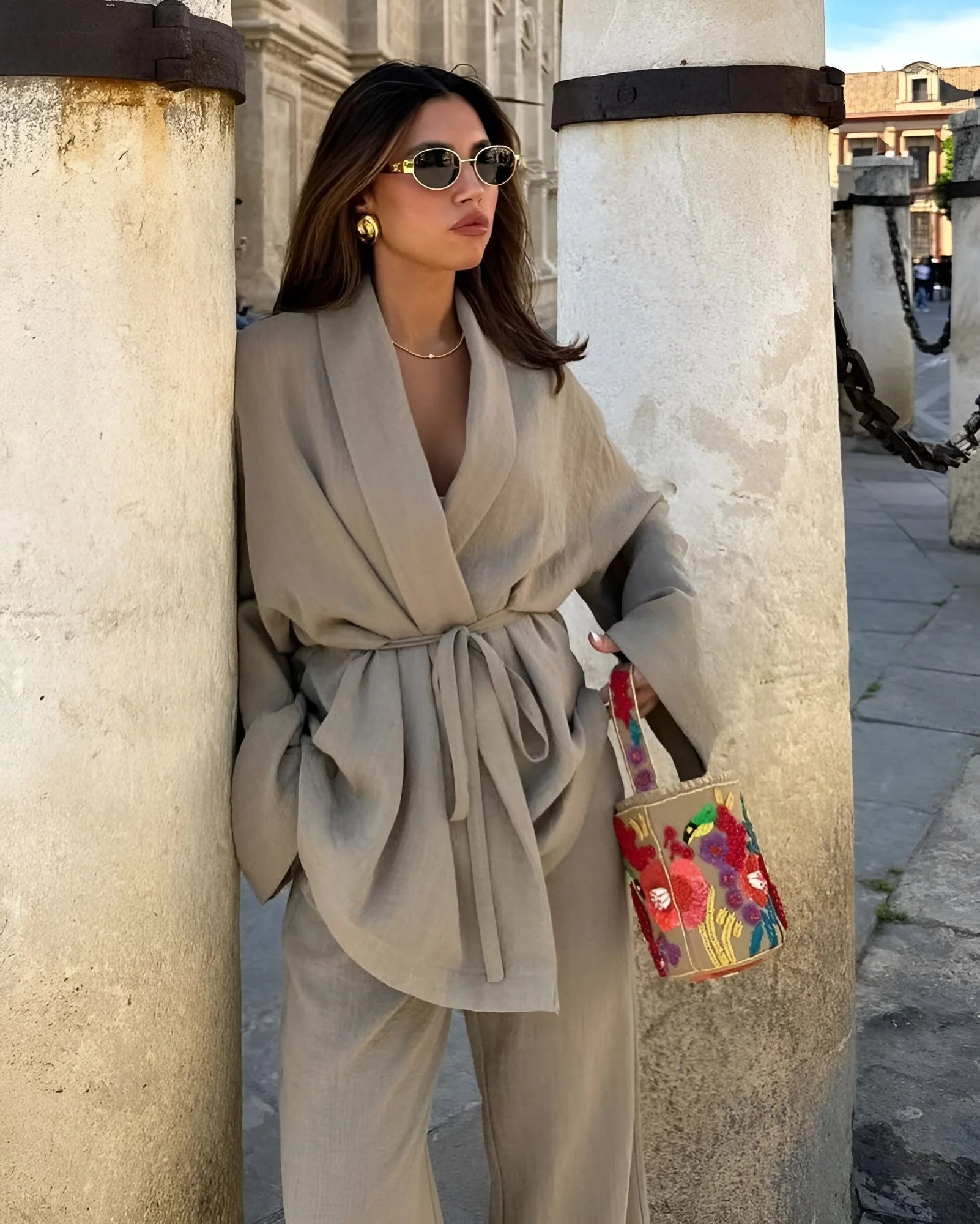 Women's Kimono Jacket – Lightweight Fabric – Wide Sleeves – Waist Belt – Loose-Fitting Model - Image 3