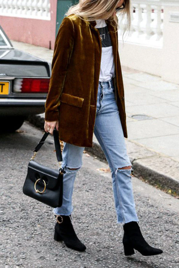 Velvet blazer - stylish long women's coat for casual and elegant looks - Image 2