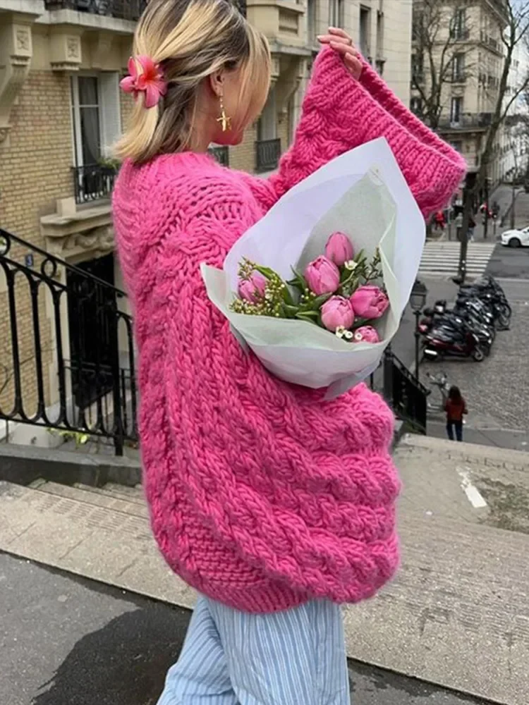 Knitted oversized sweater for women - Image 6