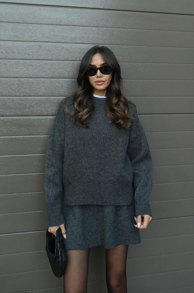 Ladies Set - Knitted Sweater with Oversized Fit - Miniskirt - Comfortable Casual Look - Image 7
