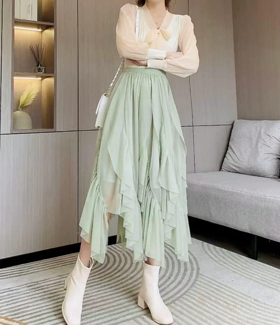 Green midi-skirt with ruffles - Image 3