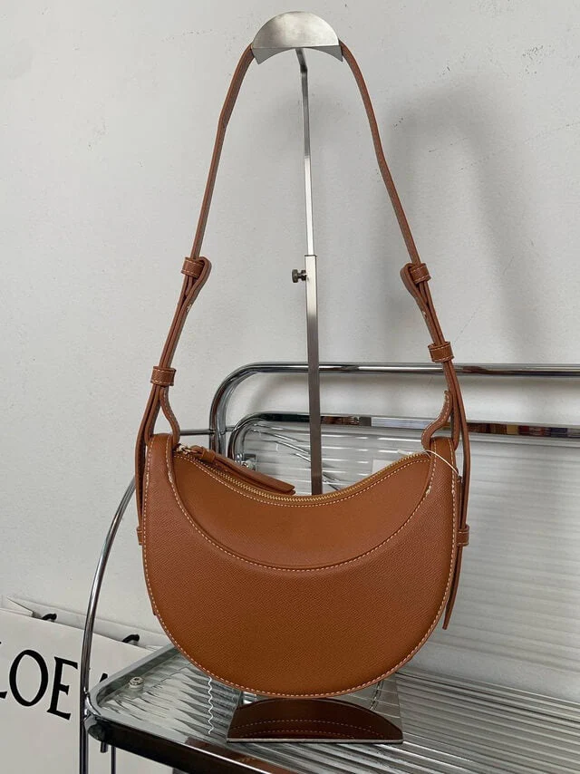 Half moon shoulder bag women - elegant and practical leather - Image 2