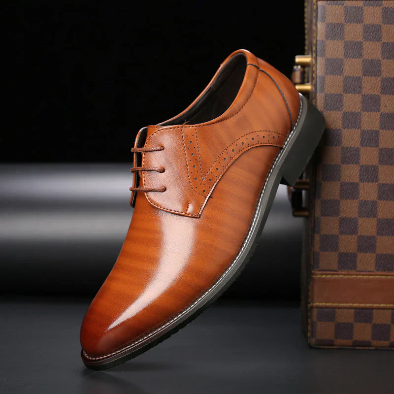 Men's Lace-Up Shoes – Leather Upper – Brogue Details – Classic Fit - Image 4