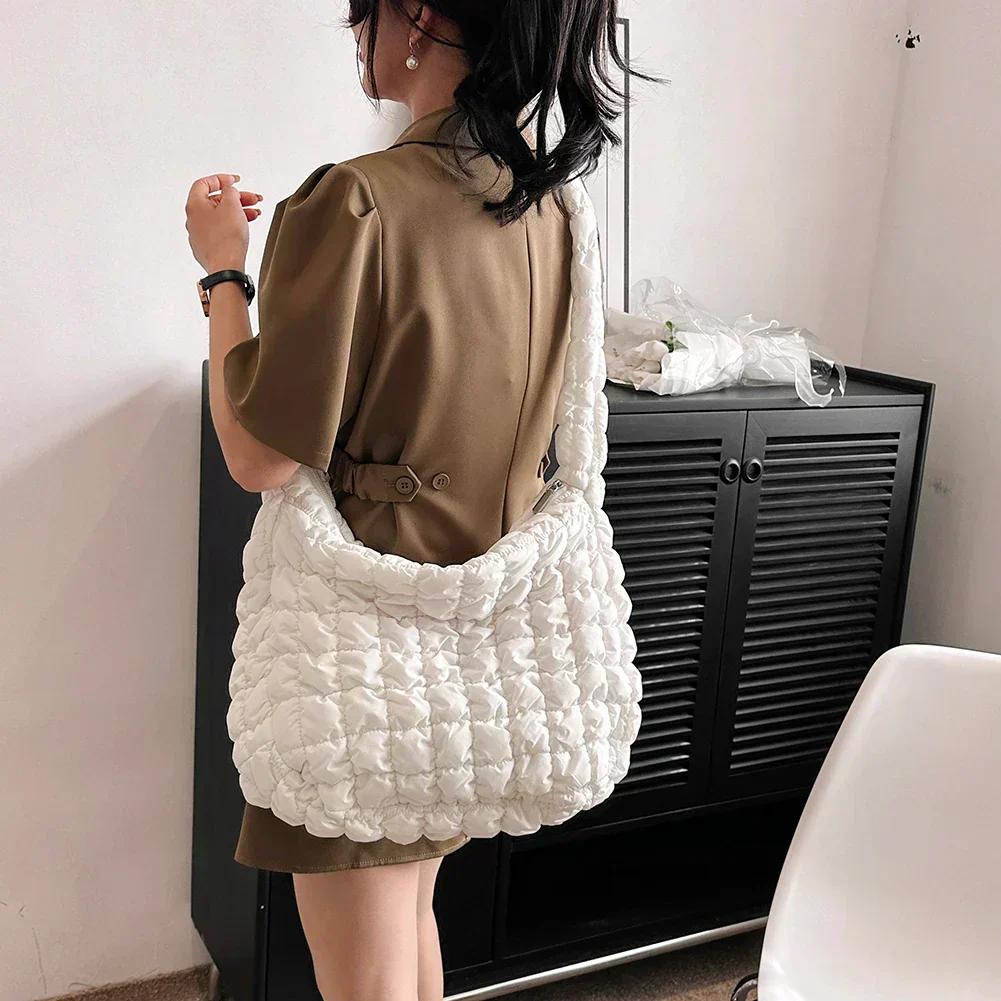 Jil puffer Bag - Women Puffed Shoulderbag - Trendy - Image 2