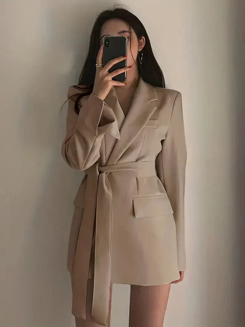 Jilliane | Elegant Short Blazer Dress - Image 15