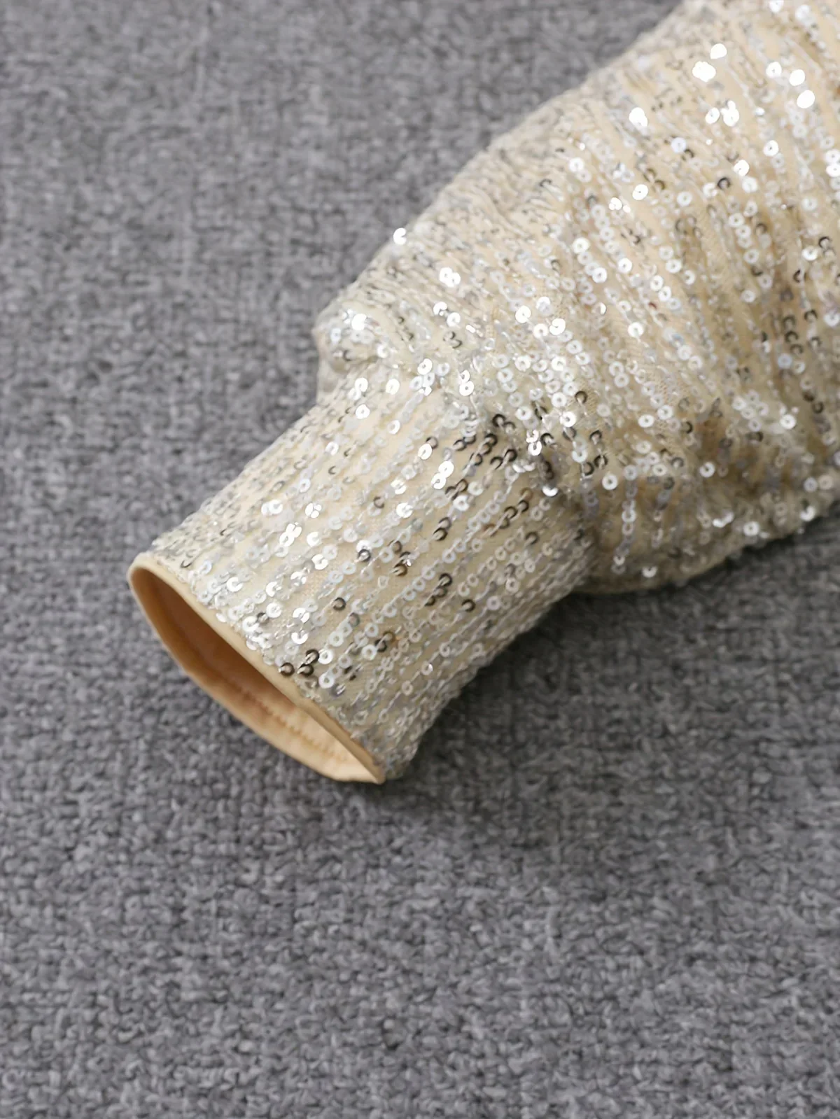 Josje - Radiant Sequin Dress for the Holidays - Image 4