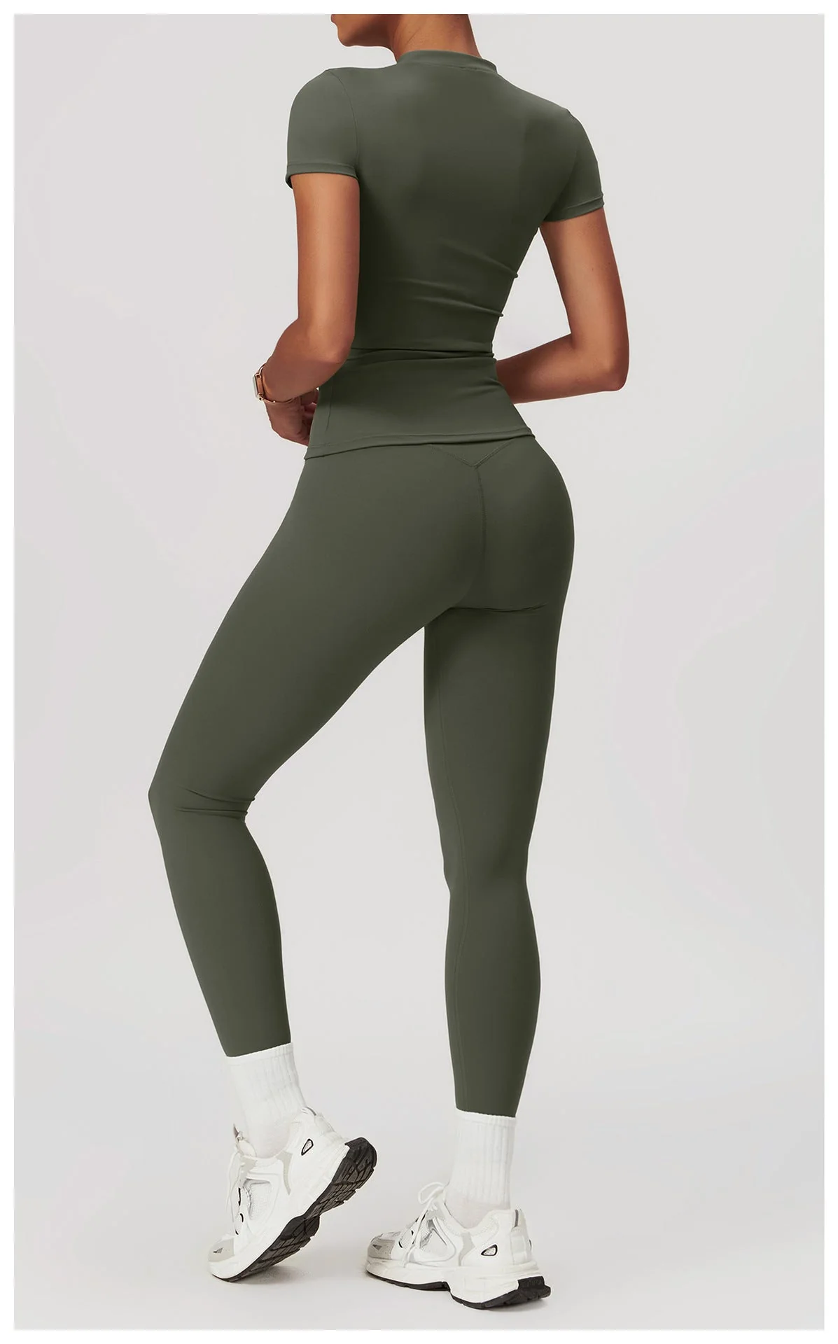 Kate | 2-Piece Shaping Gym Set with Short Sleeves - Image 10
