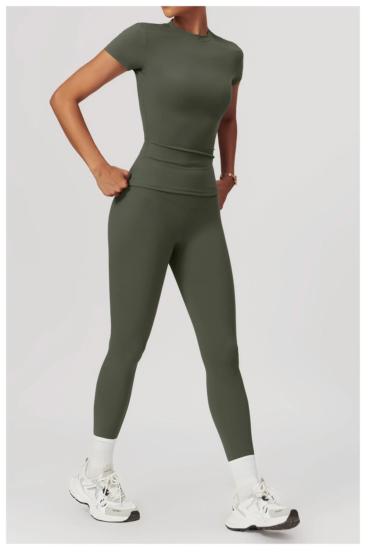 Kate | 2-Piece Shaping Gym Set with Short Sleeves - Image 12