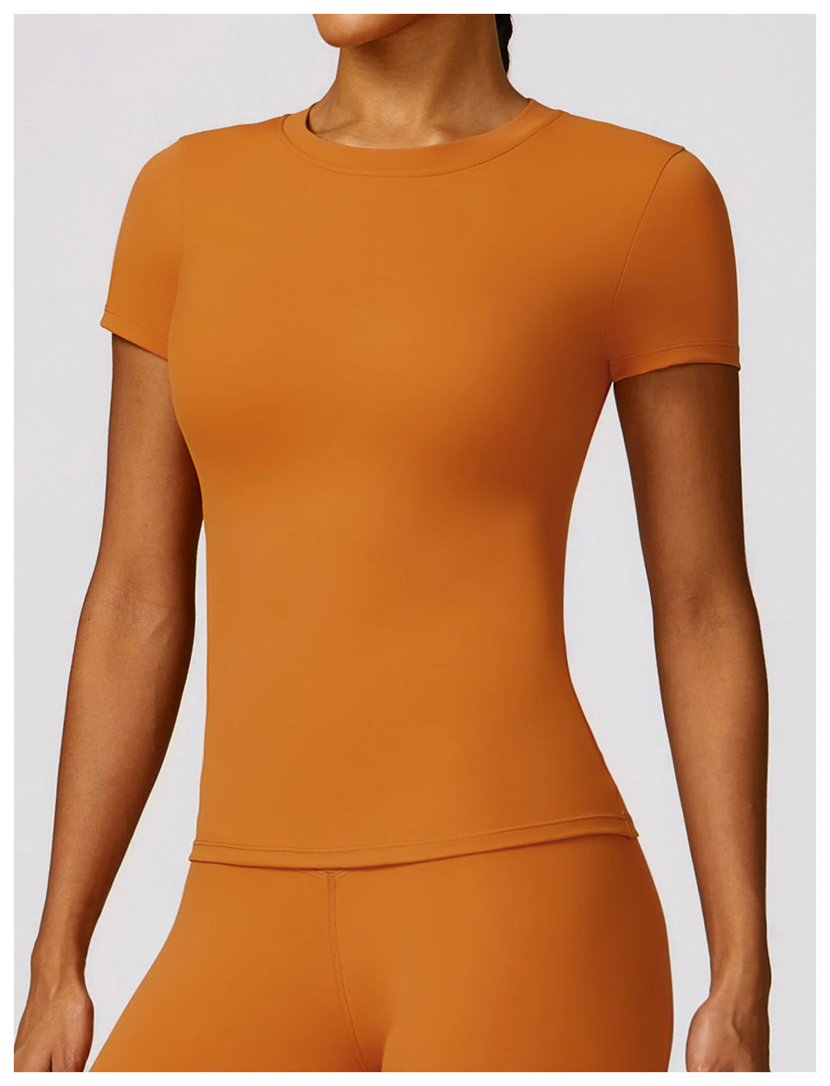 Kate | 2-Piece Shaping Gym Set with Short Sleeves - Image 8