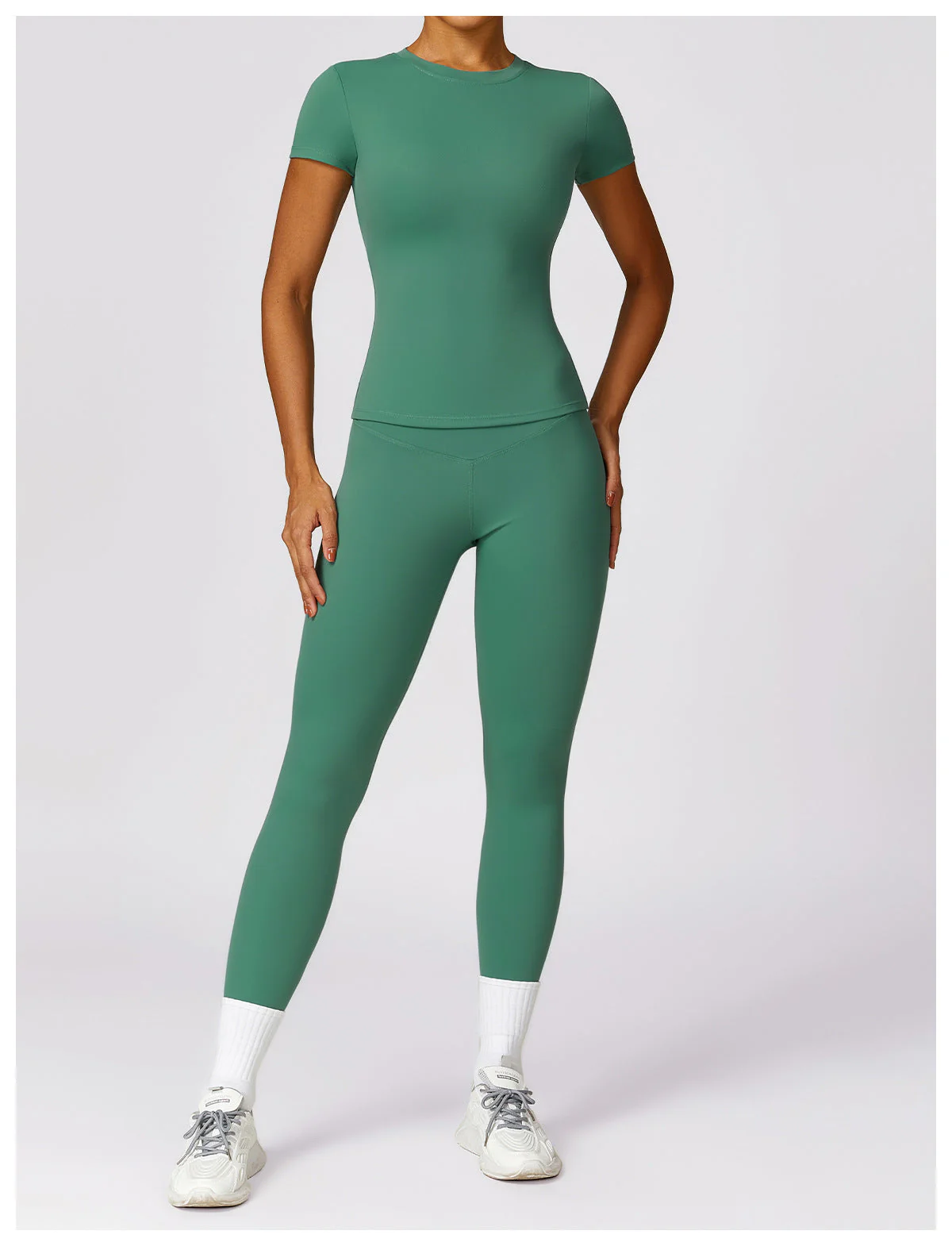 Kate | 2-Piece Shaping Gym Set with Short Sleeves - Image 9