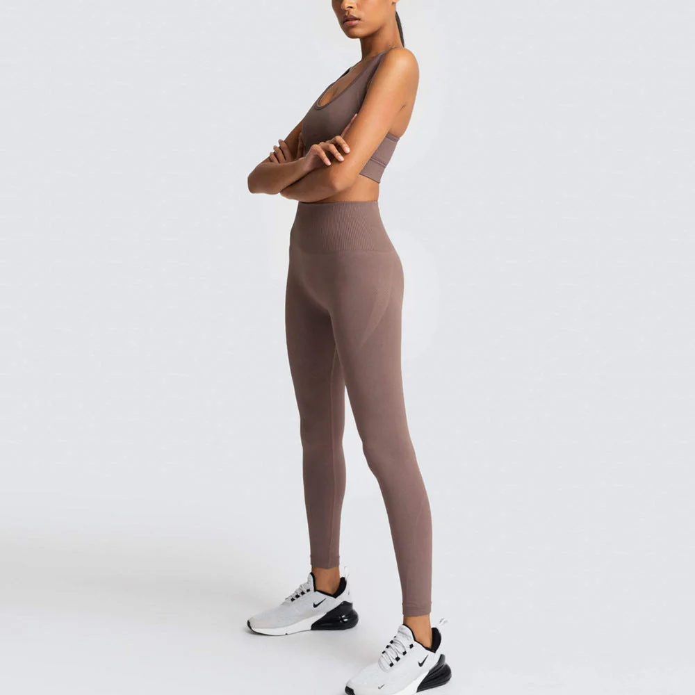 Kate | Sleeveless Gym Set for Lifting and Shaping Effects - Image 3