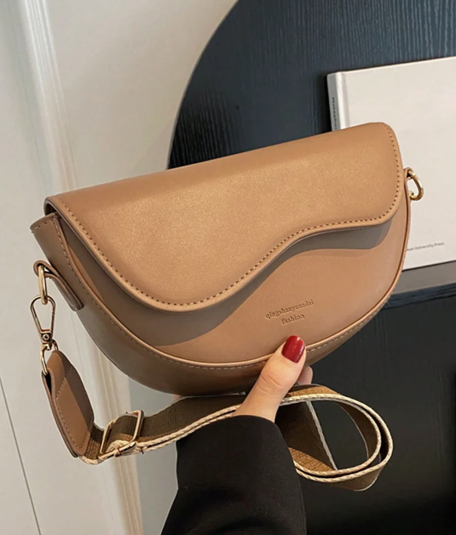 Small leather saddle bags - Image 2