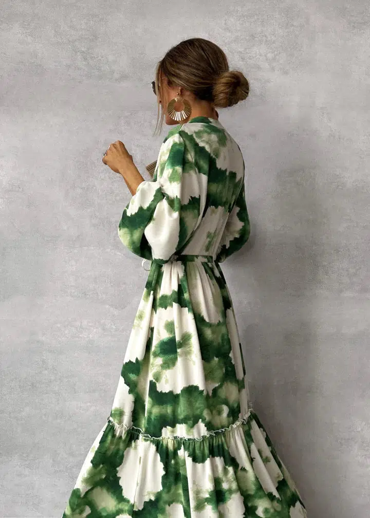 Lana | Green Maxi-Dress – Long Sleeves & V-Neck for a Fresh Look - Image 2