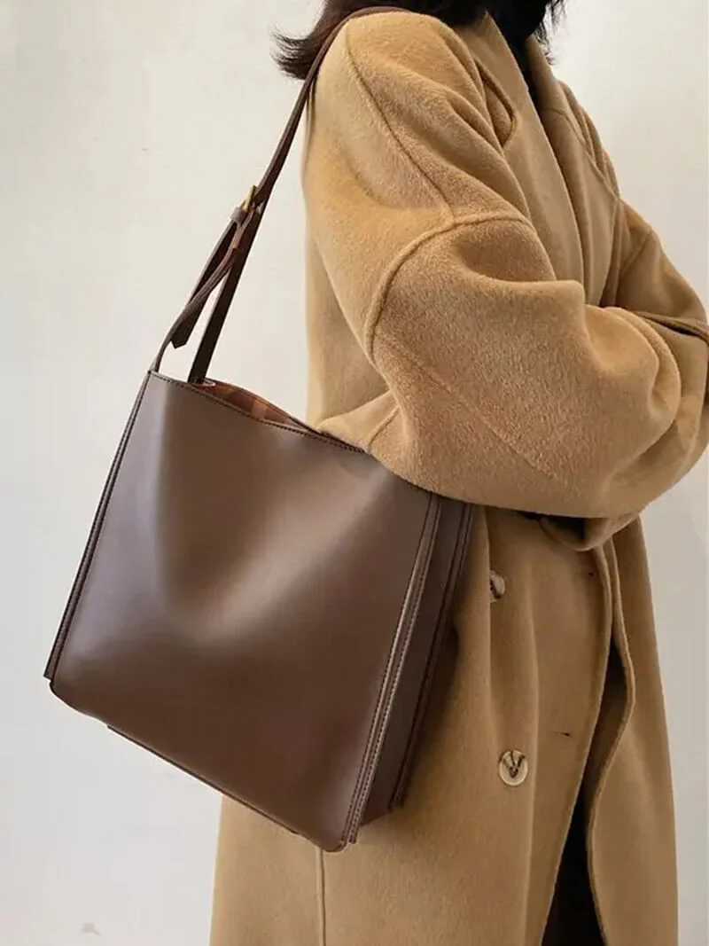Leather women's shoulder bag - casual everyday bag - Image 4