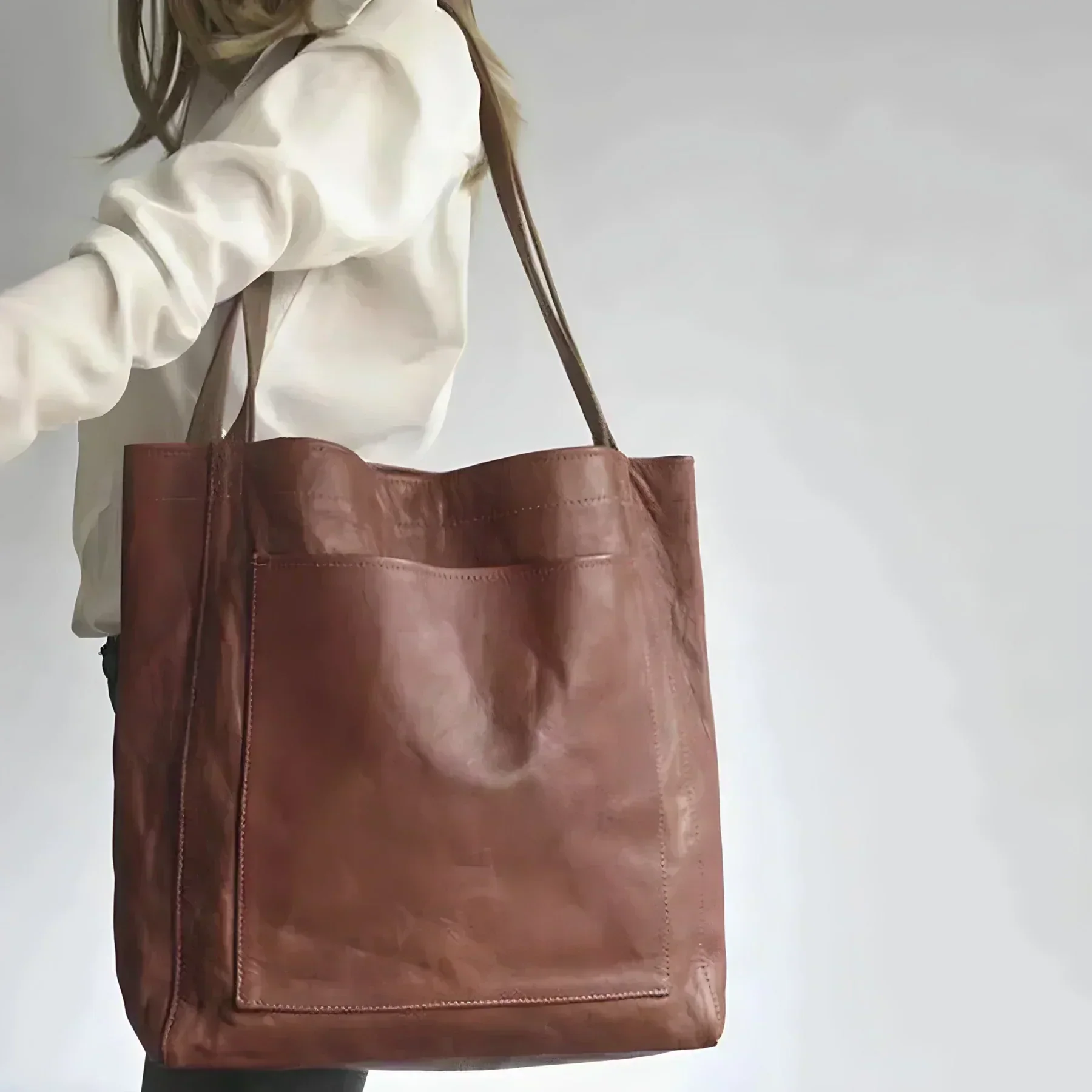 Leather tote bag - spacious women's handbag for daily use - Image 3