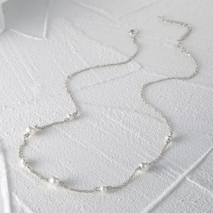 Women's Necklace Set – Layered Design – With Pearl Details and Heart-Shaped Pendant - Image 4