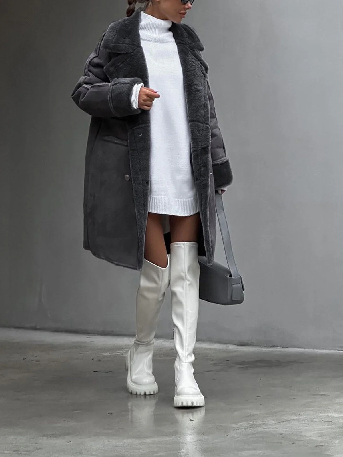 Ludovica - Elegant wool trench coat for women - Image 5
