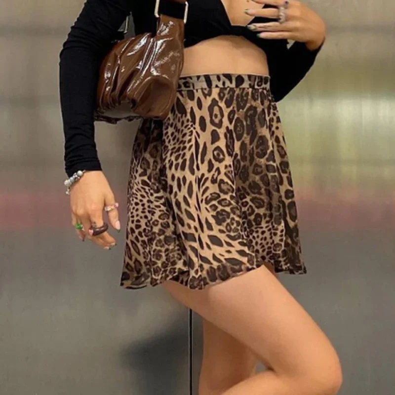 Leopardprint mini skirt - Image 3