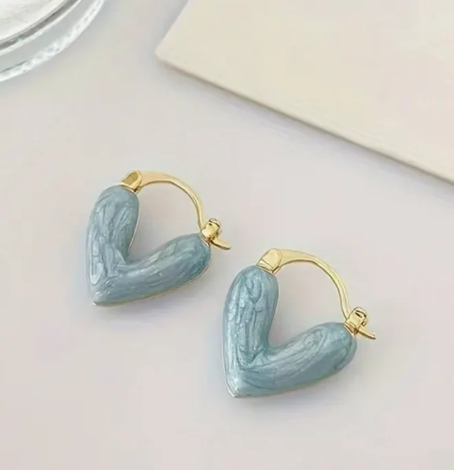 Ladies Earrings – Heart-Shaped Design – Shiny Finish – Lightweight and Elegant - Image 4