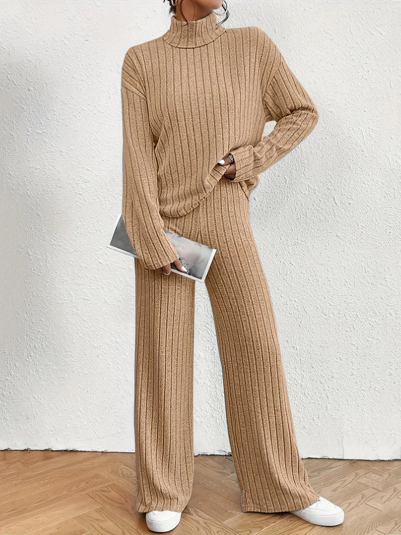 Maja – Comfortable Set with Turtleneck Top and Flared Pants for Women - Image 2