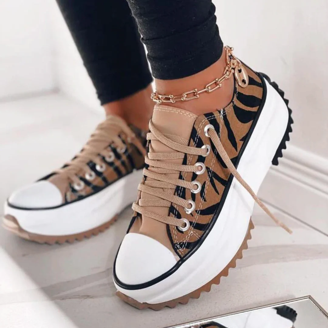 Women's Platform Sneakers – Canvas – Low Shaft – Lace-up – Chunky Sole - Image 4