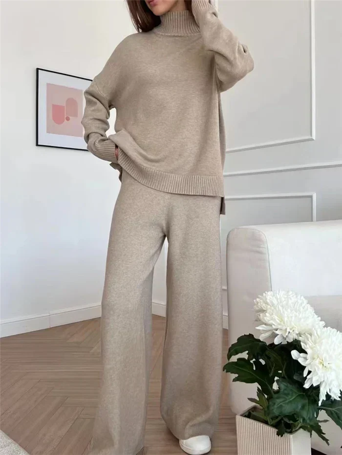 Märta – Comfortable Trousers and Turtleneck Sweater Set for Women - Image 5
