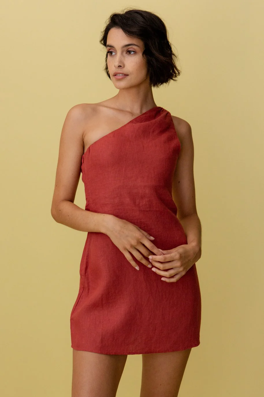 Women's Dress - One-Shoulder Design - Elegant Style - Lightweight Fabrics - Minimalist Cut - Image 5