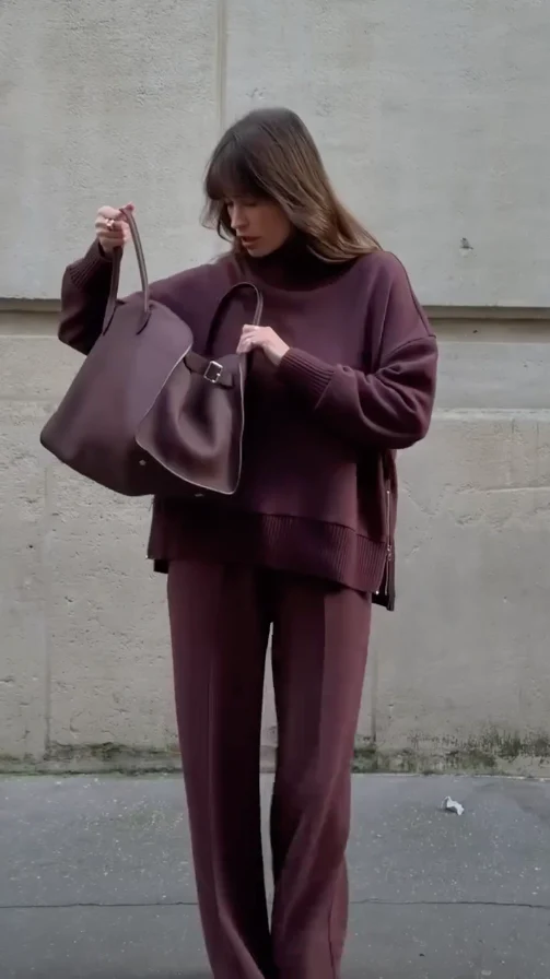Mélina Set - Stylish Knit Outfit for Women - Image 9